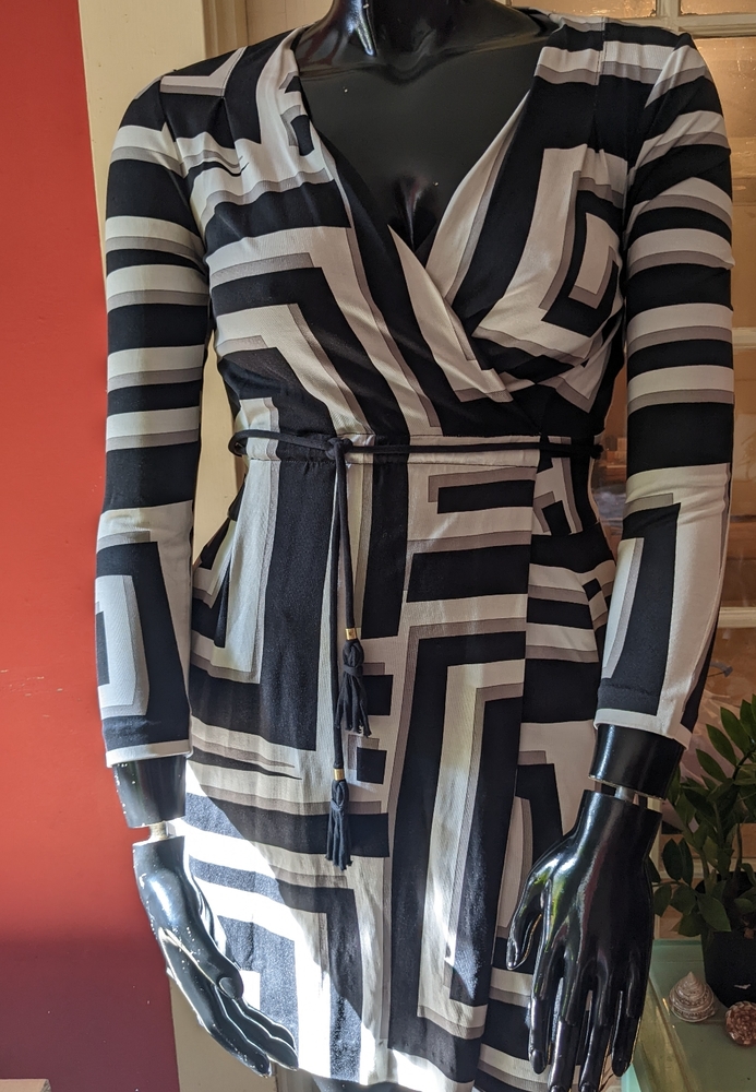 Classic DVF 'Deianira' knee length dress